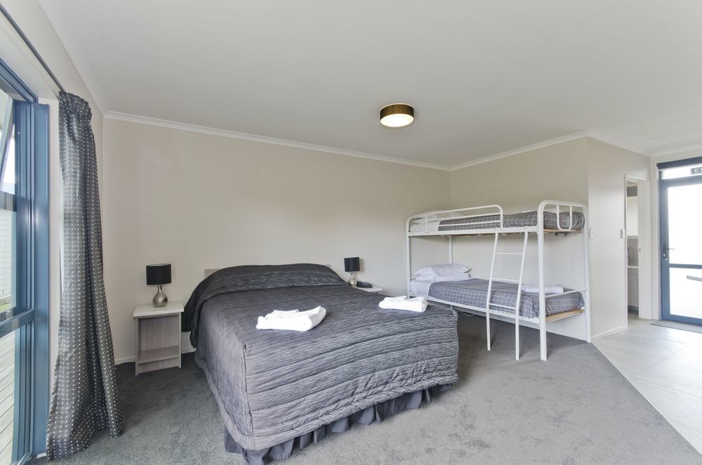 Matakana Motel Exterior photo