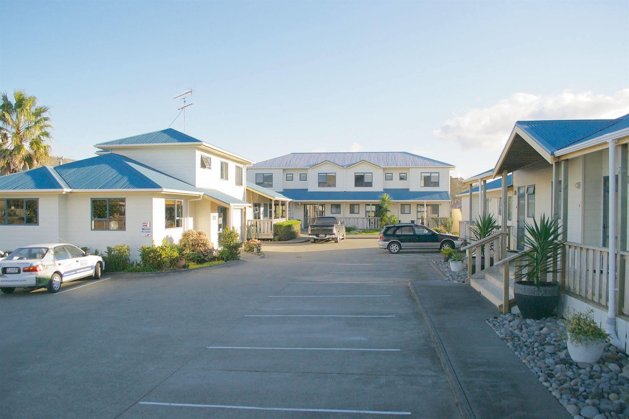 Matakana Motel Exterior photo